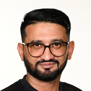 Dr. Tanveer A. Tabish, 2025 Kroto Medal recipient